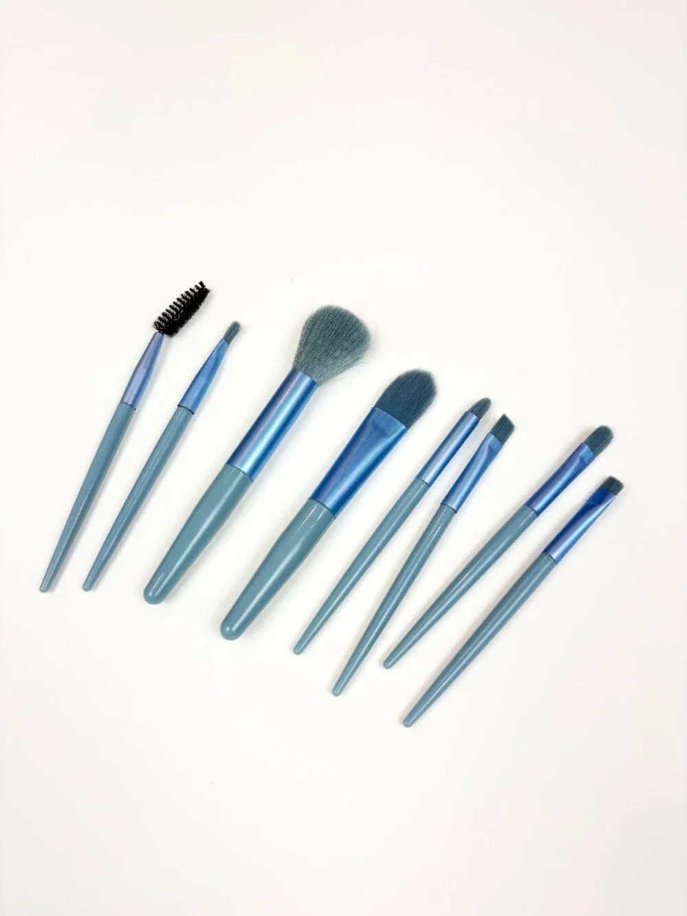 8-Piece Mini Makeup Brushes Travel Set with pouch. New